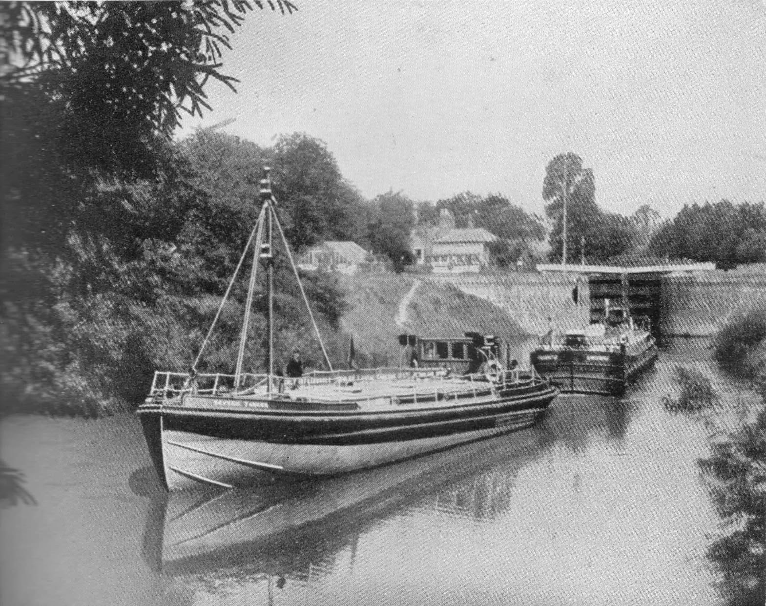 Narrow Boat Albert: Worcestershire by L.T.C. Rolt