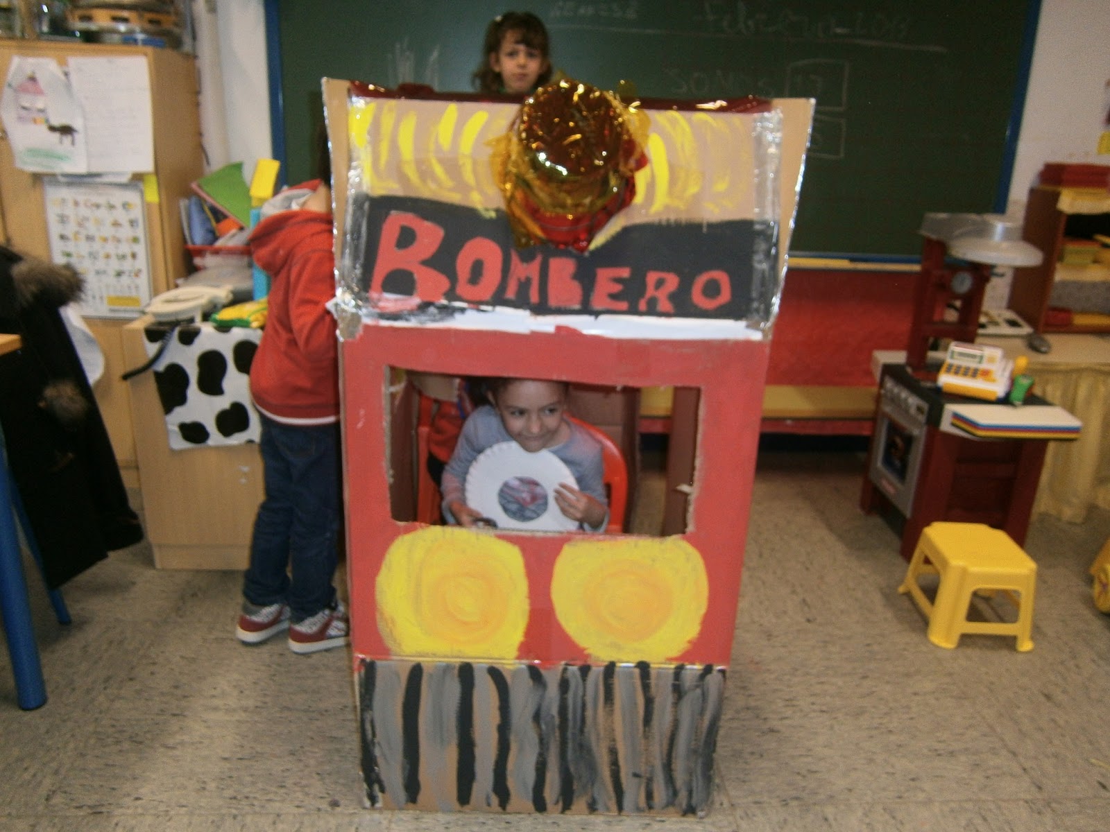 ---La Alfombra Mágica---: CONSTRUIMOS EL CAMIÓN DE LOS BOMBEROS