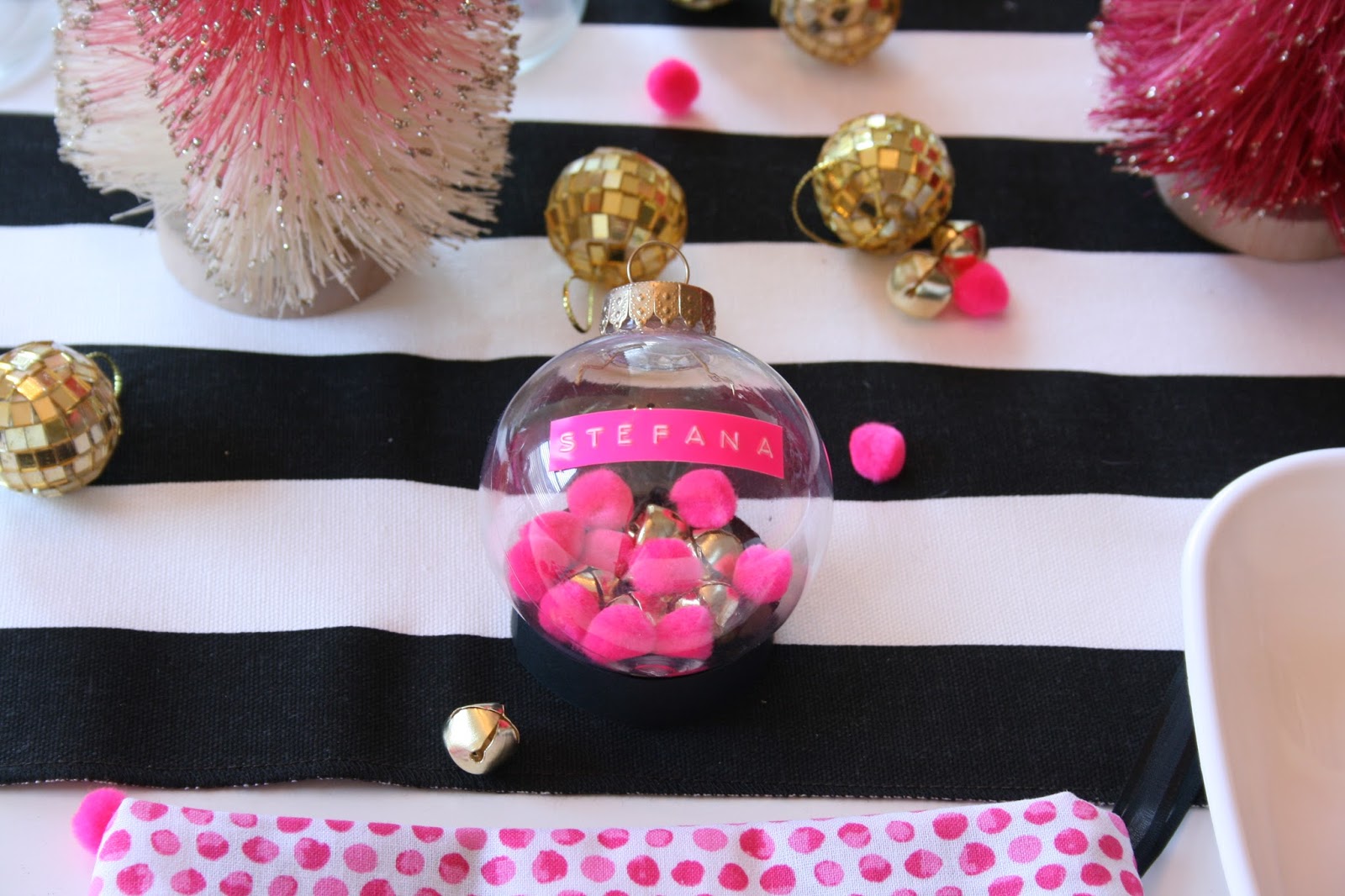 Not So Cli Shea Easy Diy Dollar Tree Ornament Place Cards