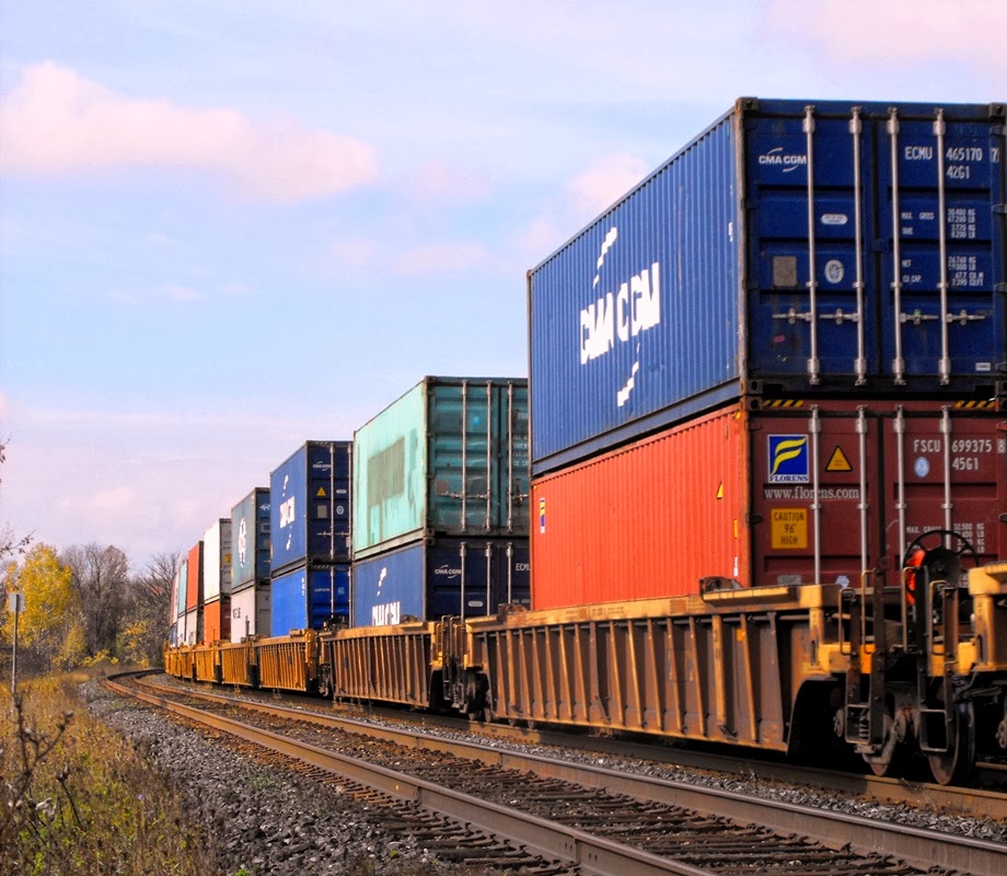 Trackside Treasure: Ode to a Stack Train