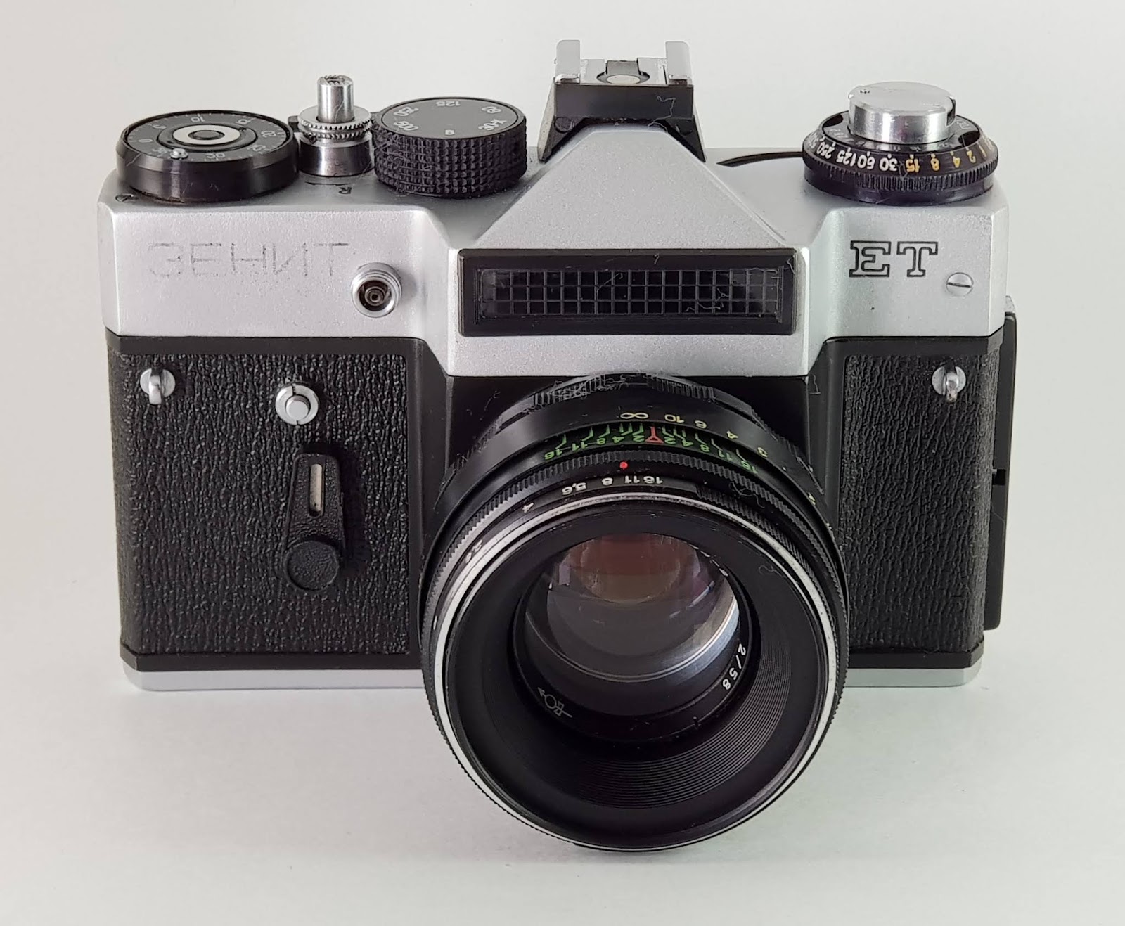 As Minhas Câmaras Zenit ET Silver Version (19811991)