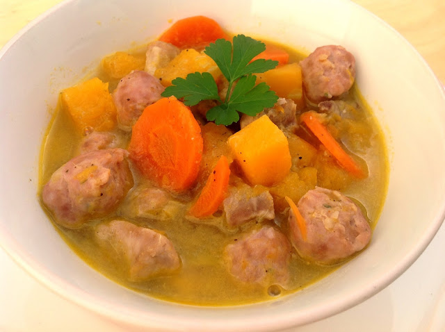 Guiso De Magro Y Salchichas
