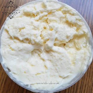 Ice cream lemon vanilla 
