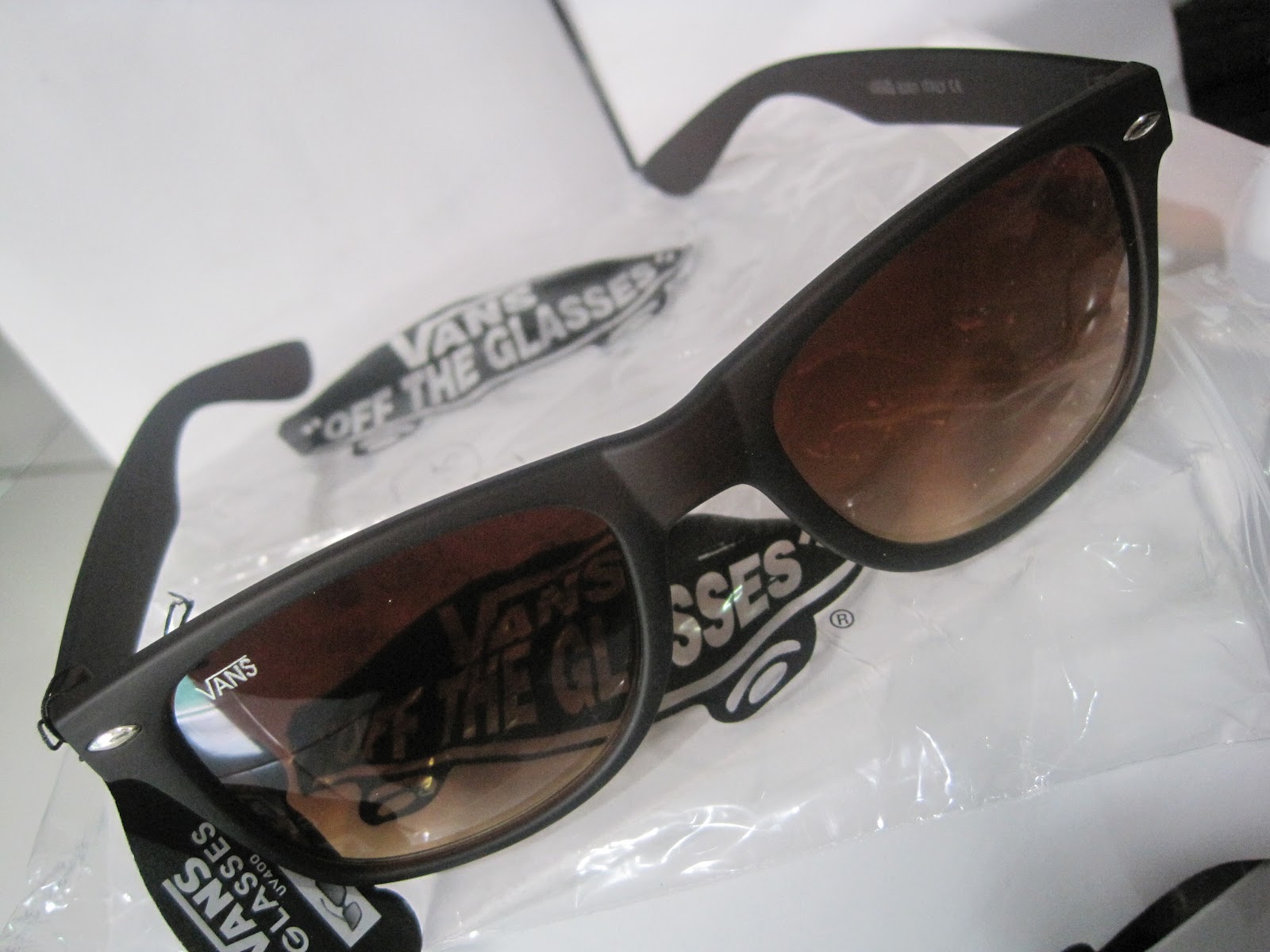 Your eyeglasses online shop jual murah kacamata  VANS  baru 