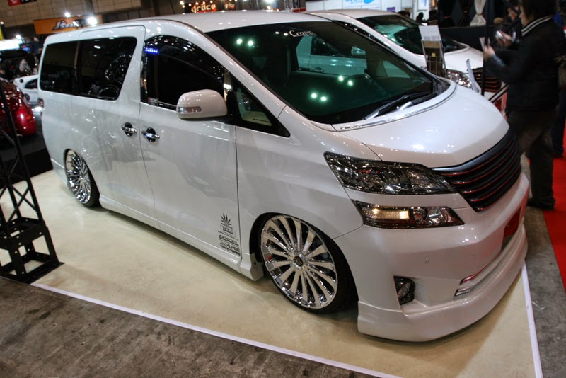 Galeri Foto Modifikasi  Mobil  Toyota Alphard  Terbaru 