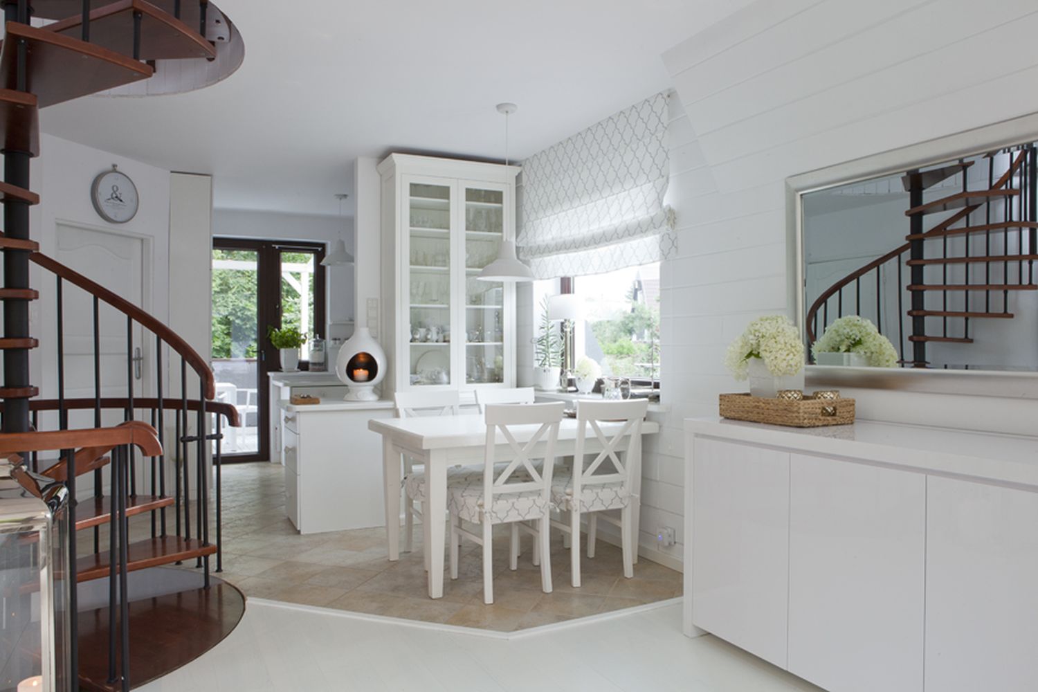 GREEN CANOE GREEN CANOE