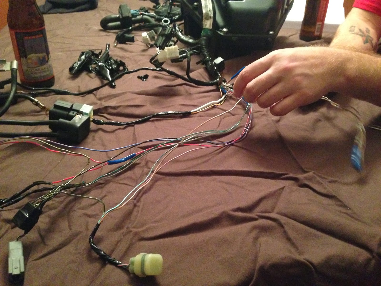 PROJECT SUPERTWIN TO THE MANX: Have I mentioned I Hate wiring?