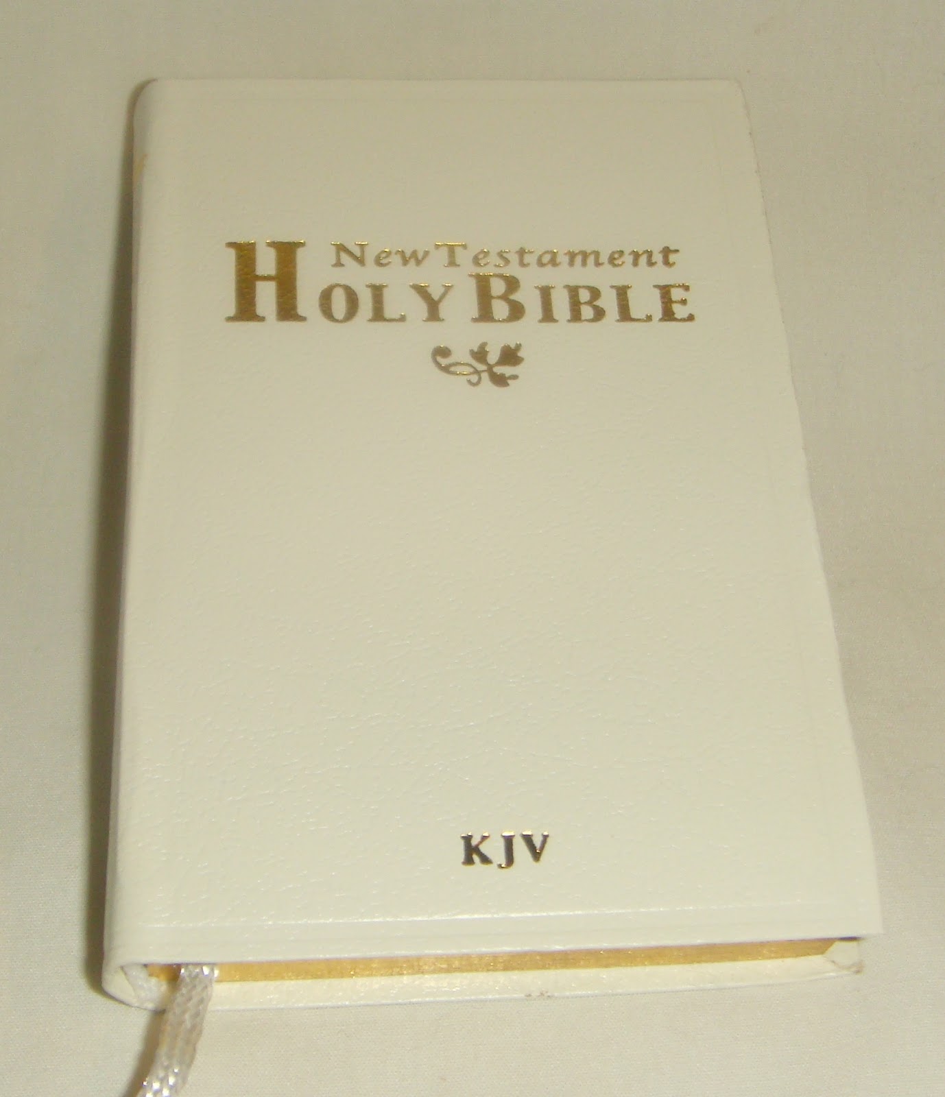 Tuesday Stitchers Angela Embroidered Bible Covers