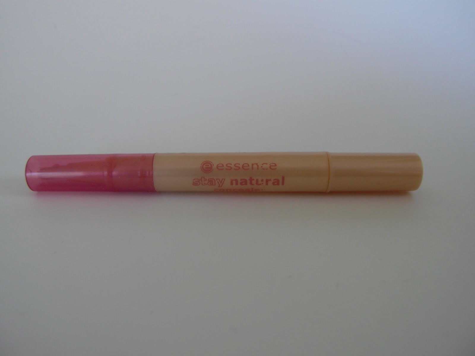 style&beauty Essence stay natural concealer