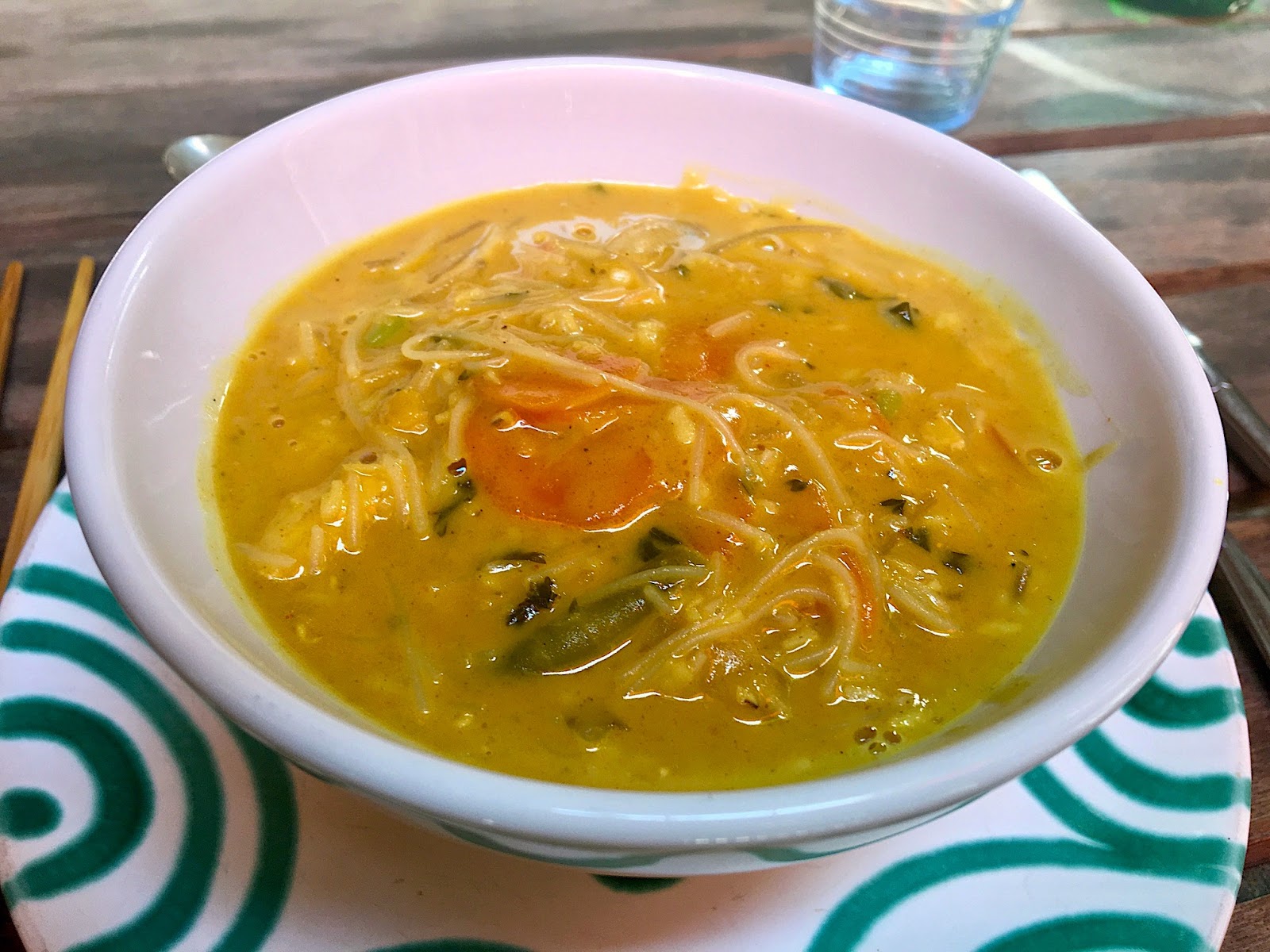 Asia-Suppe mit Glasnudeln