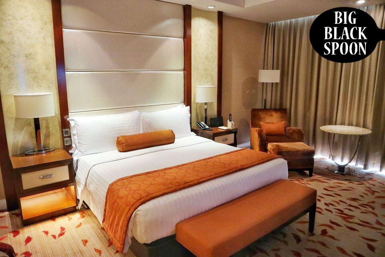 Solaire Resort Casino Bay Tower Room Review Scooping