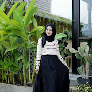 Carissa Pleated Skirt Black