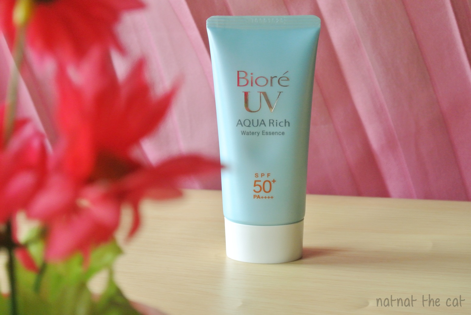 Biore Aqua Rich watery Essence. Biore солнцезащитный гель "Biore UV Aqua Rich spf50 +" для тела и лица (большой объем). Botanity Aqua Fit Sun Essence SPF 50+ pa++++.