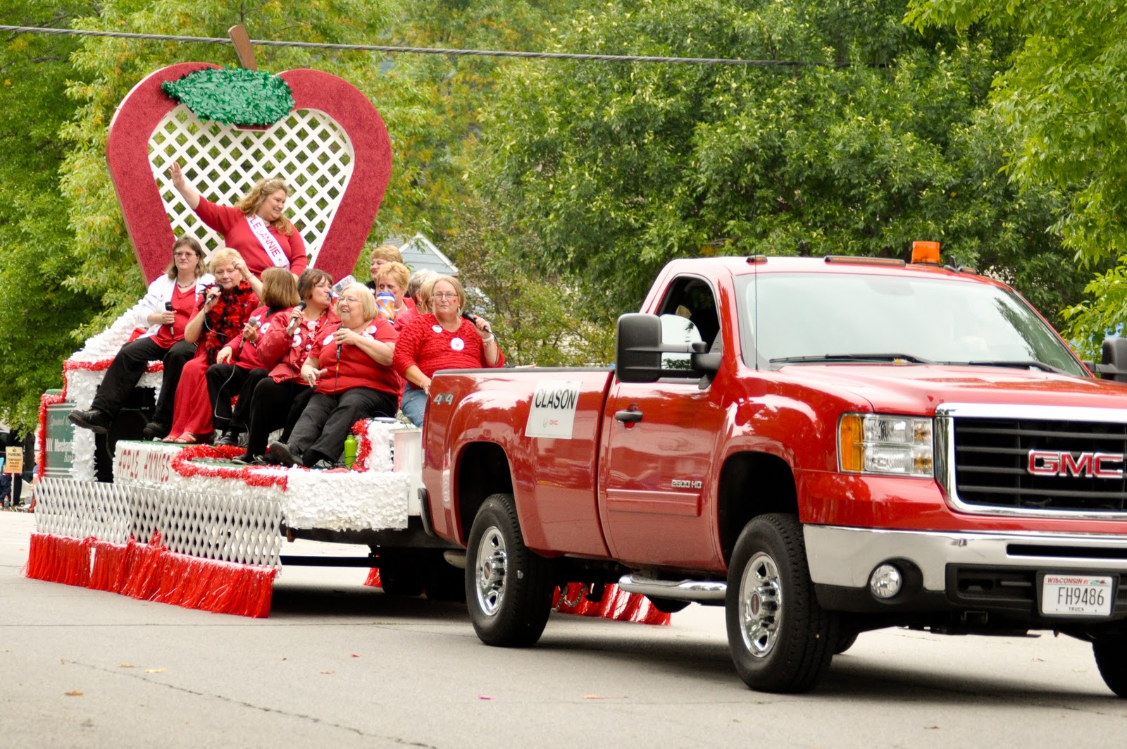 Unexpected Joys Applefest