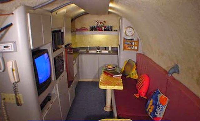 Jules Undersea Lodge отель