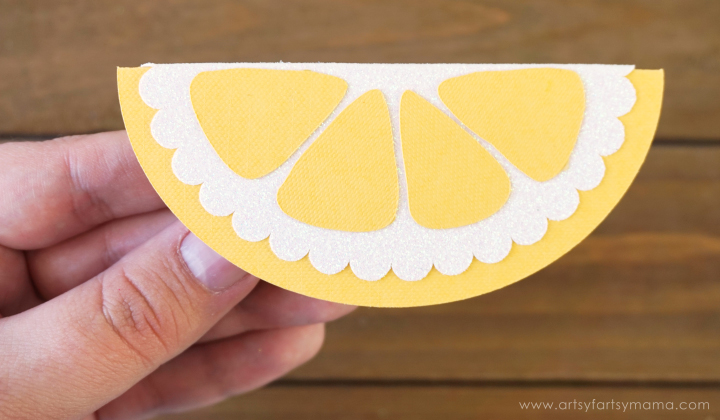 Lemon Summer Bag Toppers are an easy Make It Now project in Cricut Design Space! #CricutMade