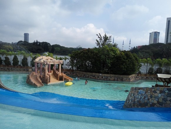 Wet World Water Park Shah Alam  Tempat Menarik Di Selangor!