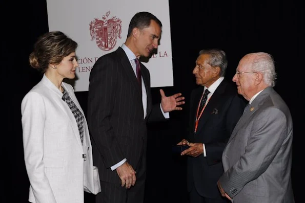 Governor Alejandro Garcia Padilla, King Felipe VI of Spain and Queen Letizia of Spain pose to media on their visit to La Fortaleza