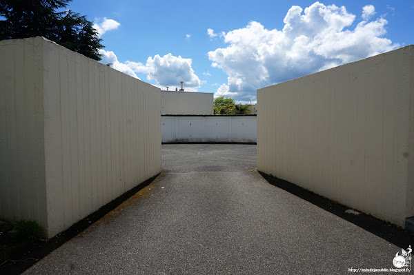 Elancourt - Résidence du Pré-Yvelines, Pistons et Cylindres. Maisons OCIL Architectes: Philippe et Martine Deslandes Projet / Construction: 1969 - 1973 200 maisons: 81 "Pistons" et 119 "Cylindres" Elancourt - Résidence du Pré-Yvelines, Pistons et Cylindres. Maisons OCIL Architectes: Philippe et Martine Deslandes Projet / Construction: 1969 - 1973 200 maisons: 81 "Pistons" et 119 "Cylindres"