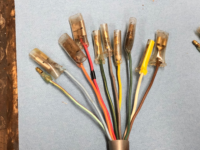 Headlight end of CT90 wire harness