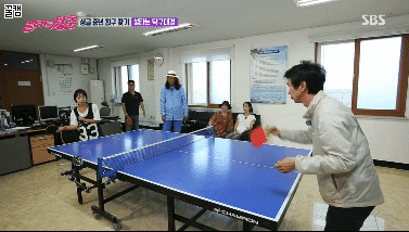 은근히 못하는거 없이 다잘하는 남자연예인.GIF 일반인 중에선 최상급 운동신경급일거 같은 형.JPGIF