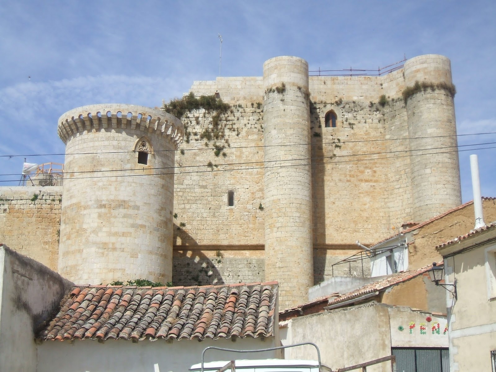 Castillos Españoles: CASTILLO DE FUENTES DE VALDEPERO - PALENCIA