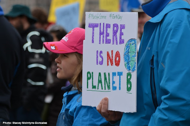 Photos March for Science in Ottawa on Earth Day 2017