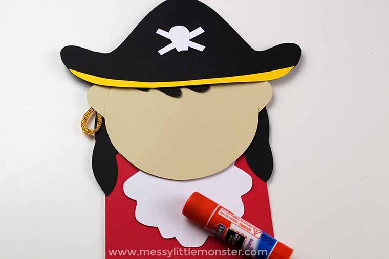 pirate puppets. An easy puppet craft for preschoolers
