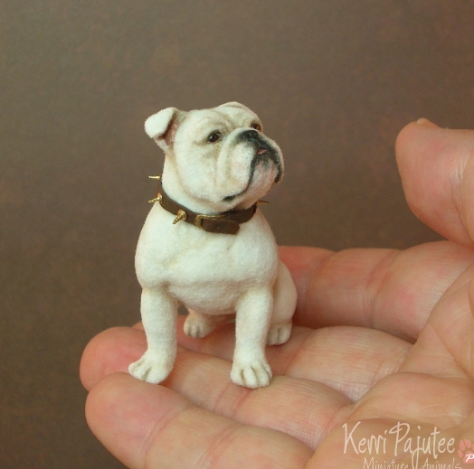 30-Bulldog-Kerri-Pajutee-Miniature-Sculpture-that-look-Real-www-designstack-co