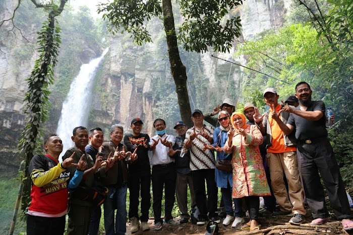 Wagub Lampung Minta Kenalkan Air Terjun Putri Malu ke Mancanegara