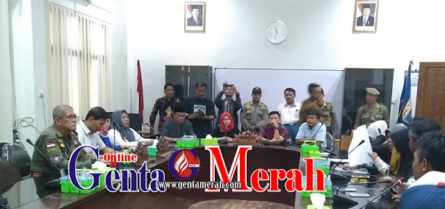 Ratusan Massa Unjuk Rasa, DPRD Metro Dukung Penuntasan Money Politik Pilgub Lampung