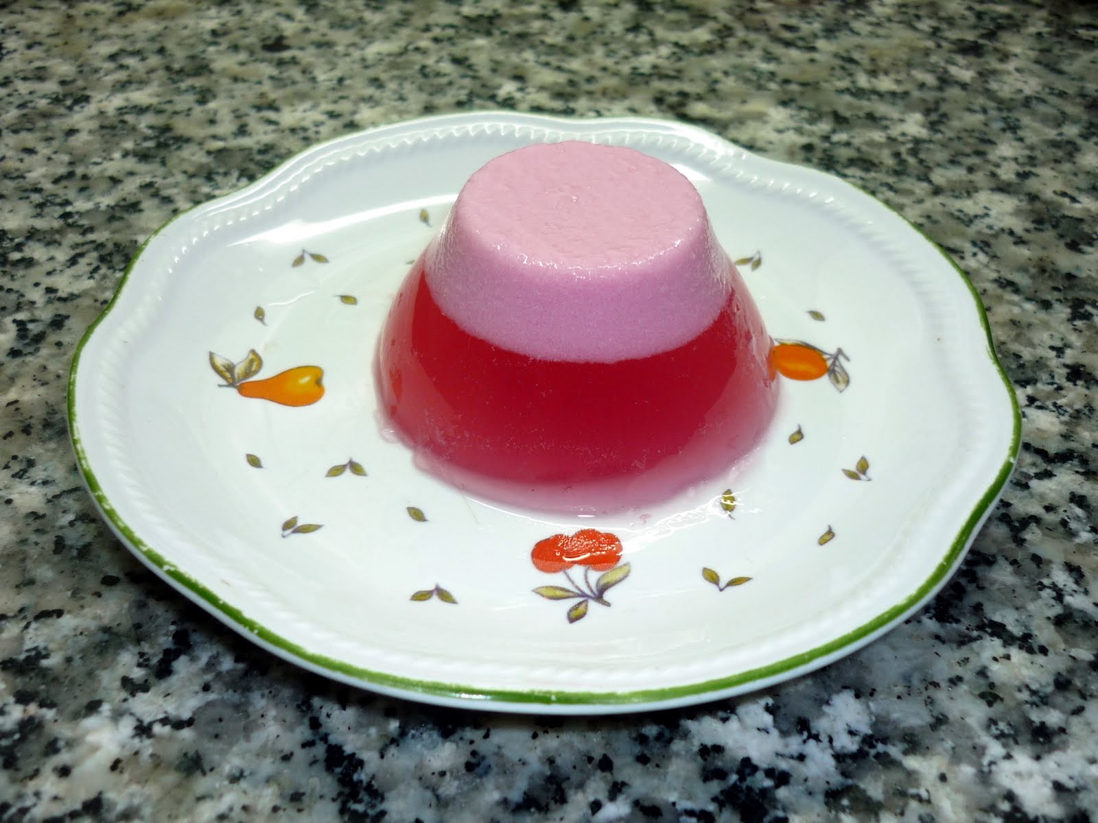 El recetario de Blanca Gelatina de fresa con leche