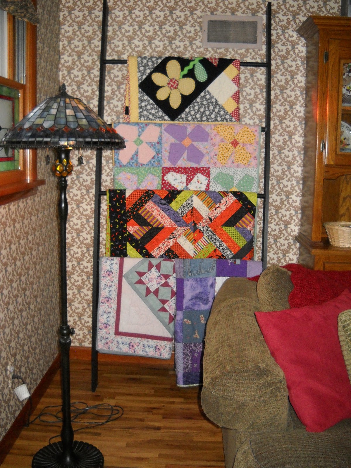 Val's Quilting Studio Sunday Organizing Quilt Storage
