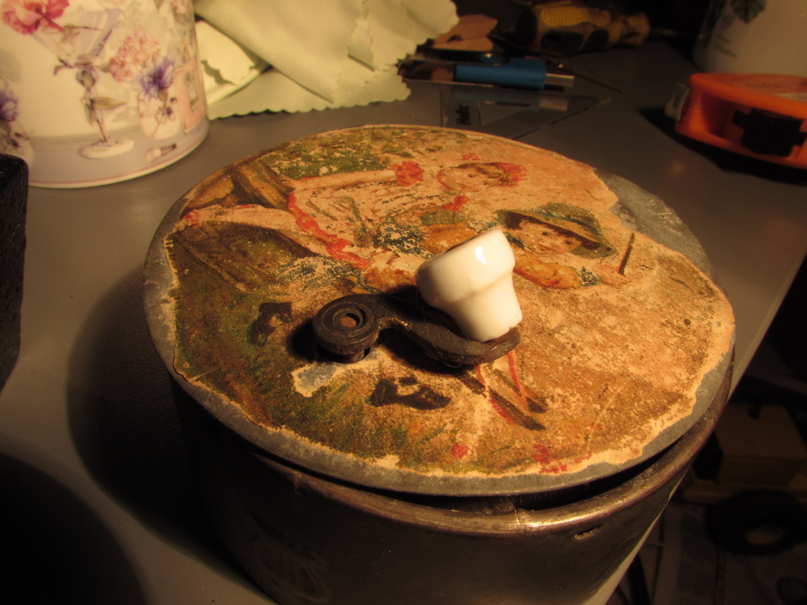 Four Ages of Sand Restoration 15 Manivelle handwinding music box