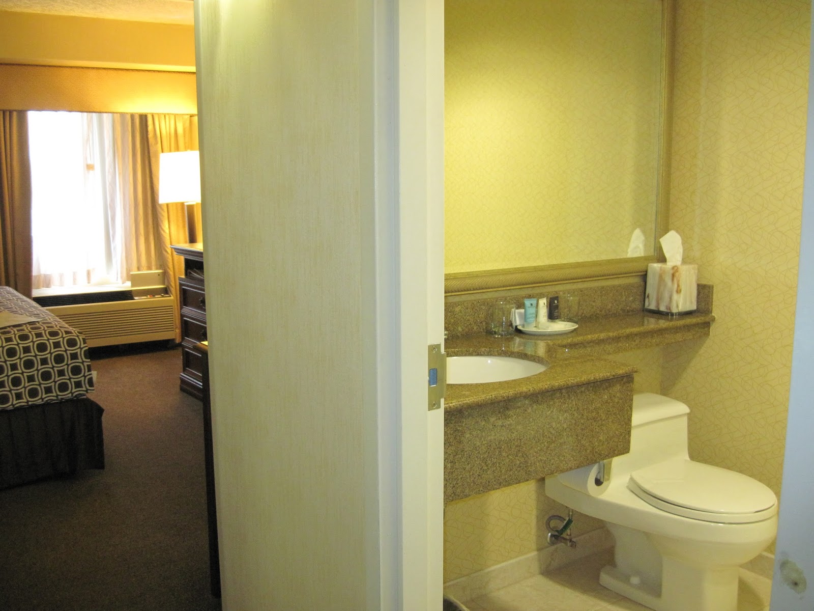 Travel Reviews & Information Paramus, New Jersey / Crowne Plaza
