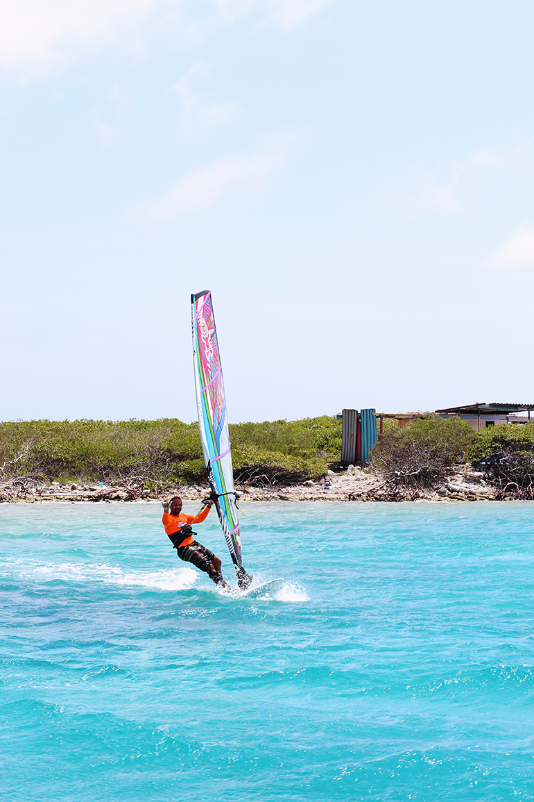 Windsurfing Spanish Lagoon Aruba