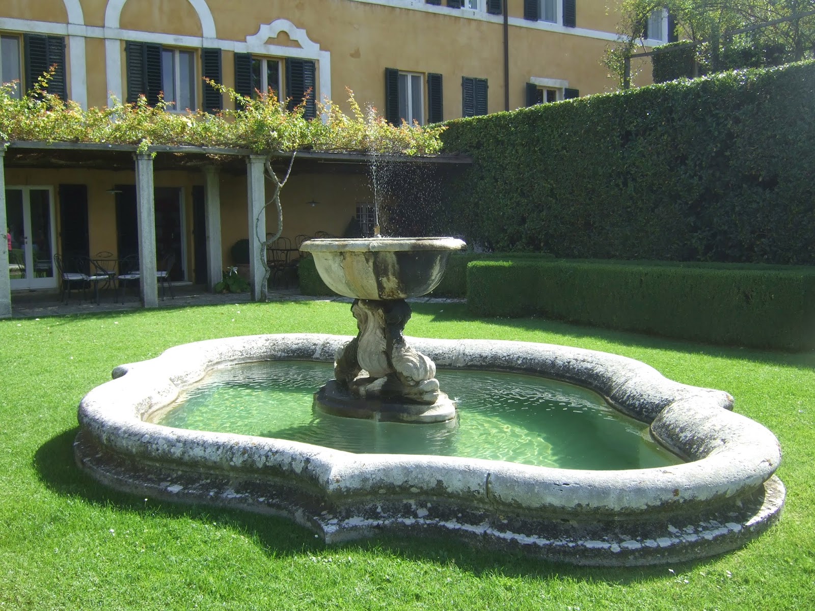 Travel In A Garden Cecil Ross Pinsent And The Garden Ornaments At Villa La Foce Chianciano Terme Italy