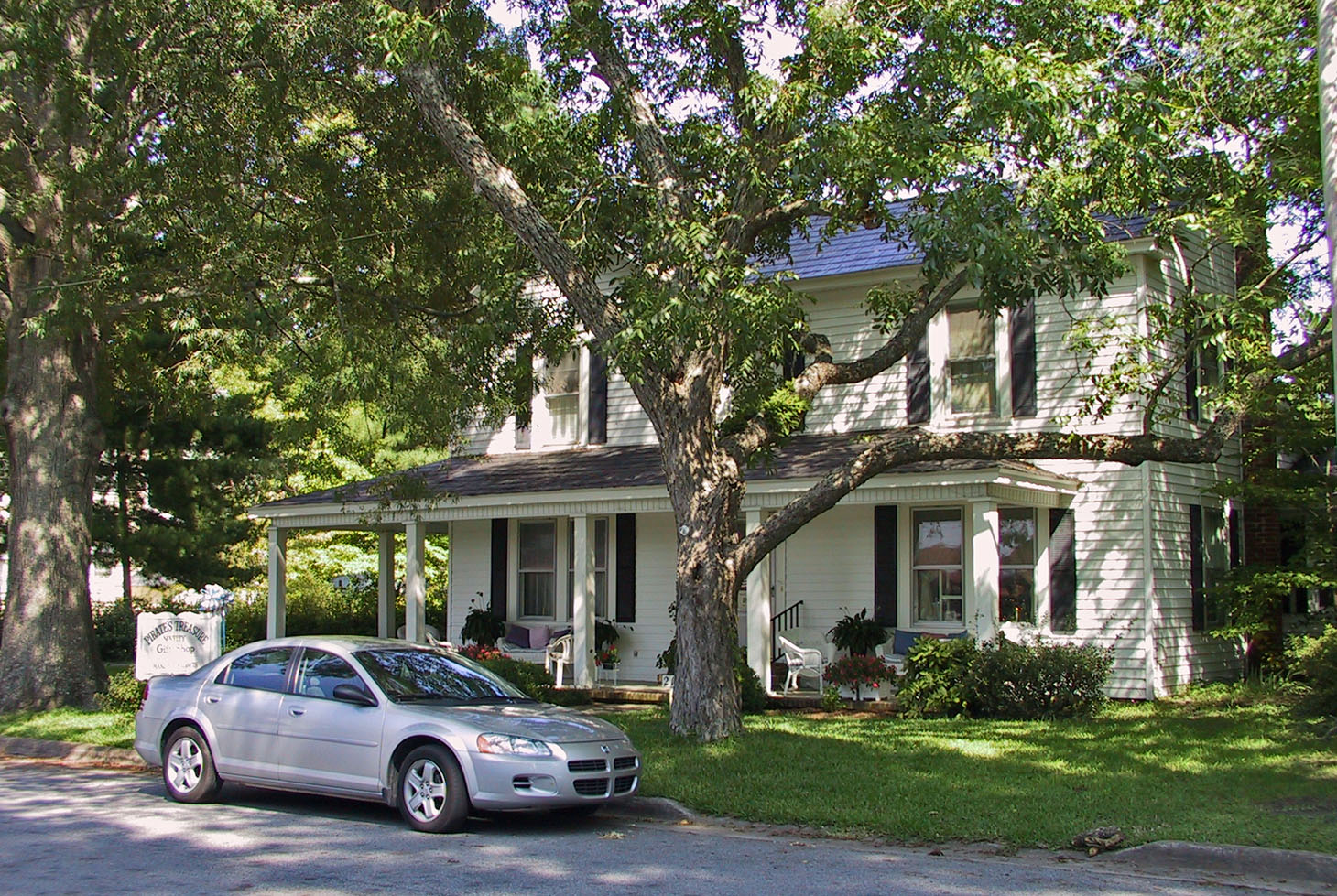 Living the life in SaintAignan The old town of Bath, North Carolina