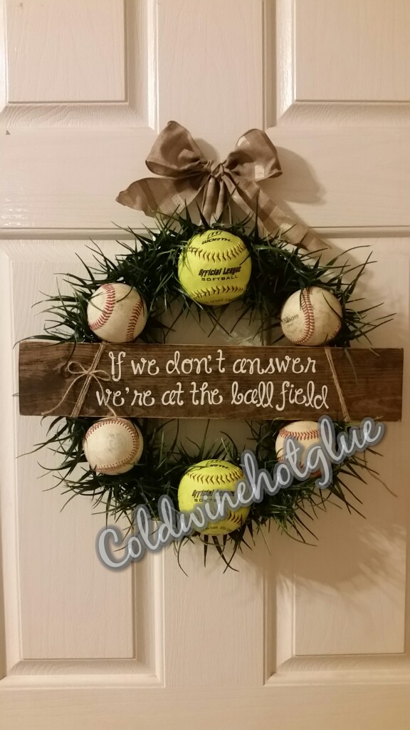 Cold Wine And Hot Glue Baseball Or Softball Wreath Easy Diy