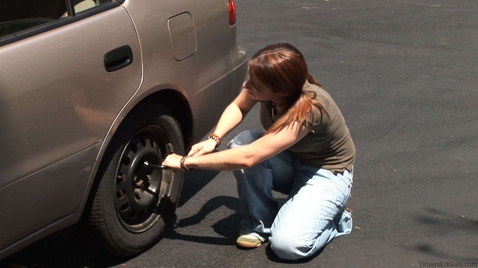 Chevrolet of Morristown How to Properly Change a Tire