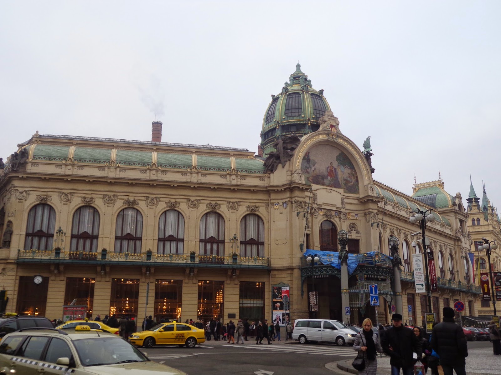 casa municipal praga