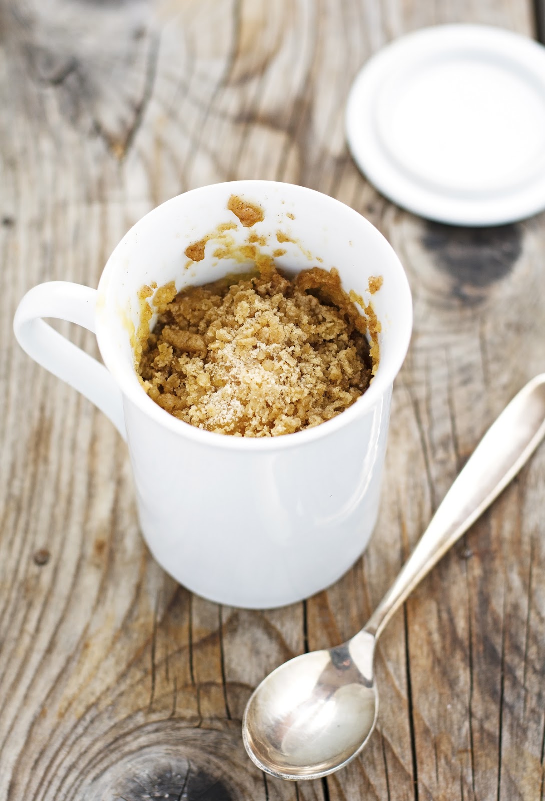 (5-Minute) Cinnamon Streusel Coffeecake in a Mug
