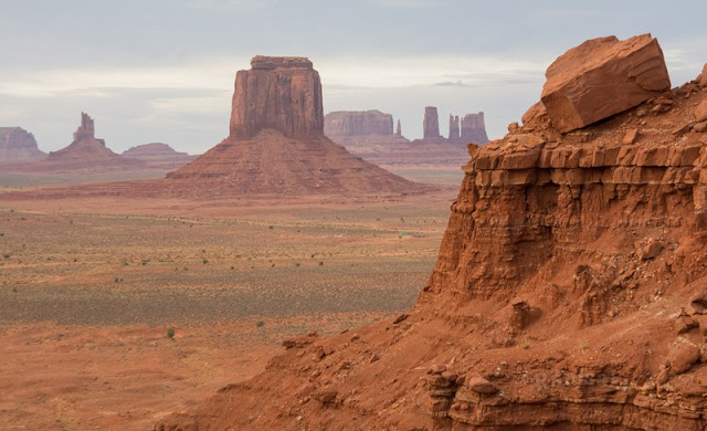 Monument Valley, ¿rodamos una del oeste? - Viaje con tienda de campaña por el Oeste Americano (11)