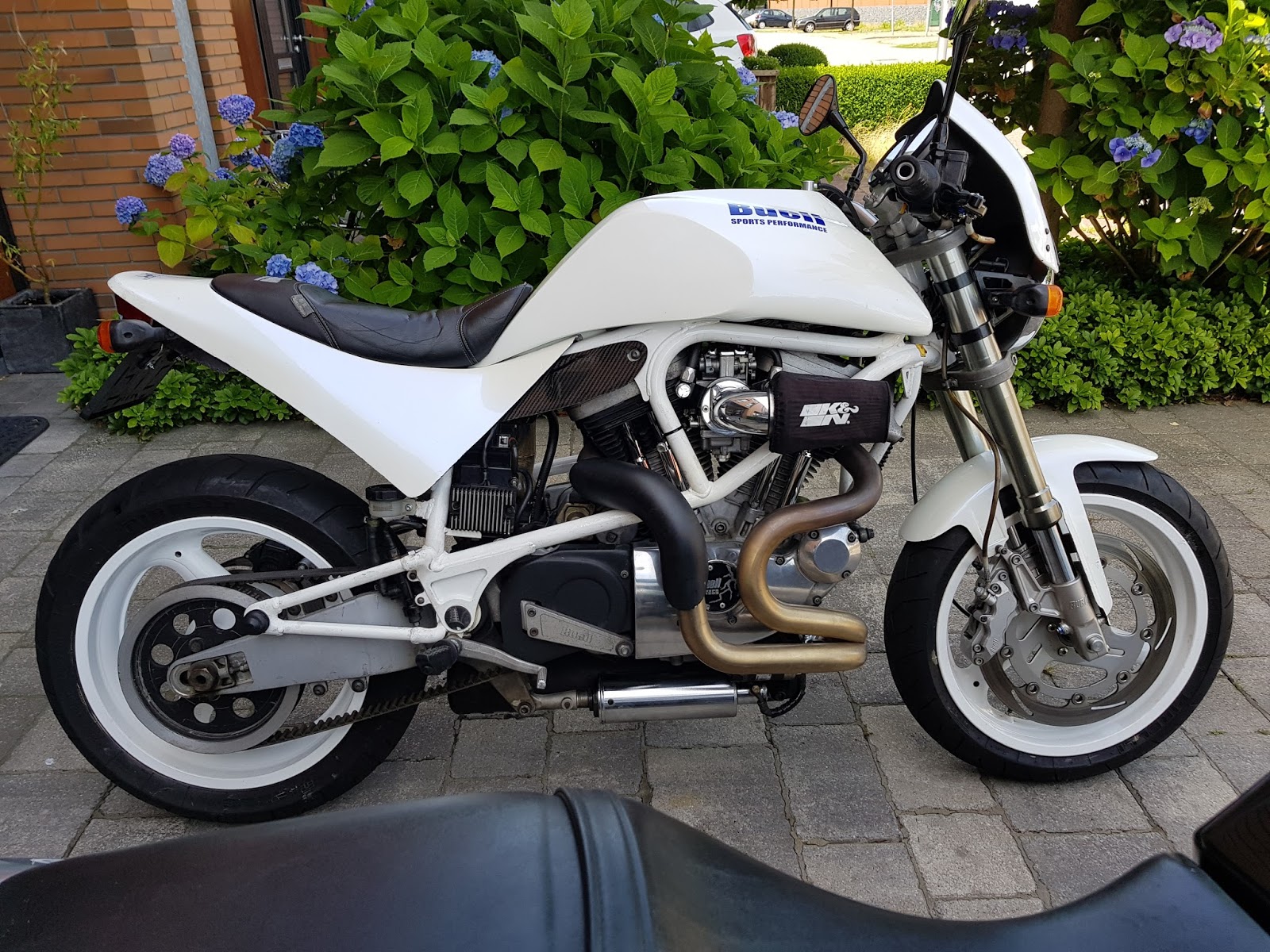 DD Motorcycles: BUELL S1 WHITE LIGHTNING – 1998 Buell S1W