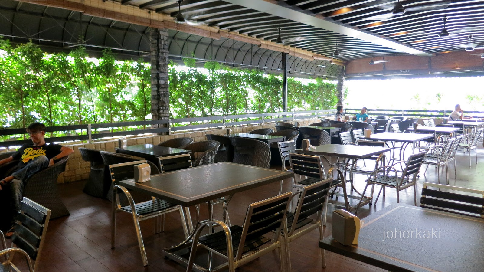 Moonlight Cake House at Bukit Indah, Johor Bahru Tony Johor Kaki