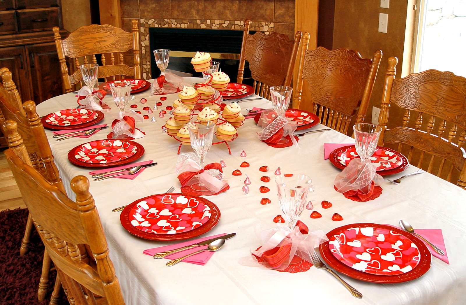Family Valentines Dinner Idea and How To Make A Junk Bow