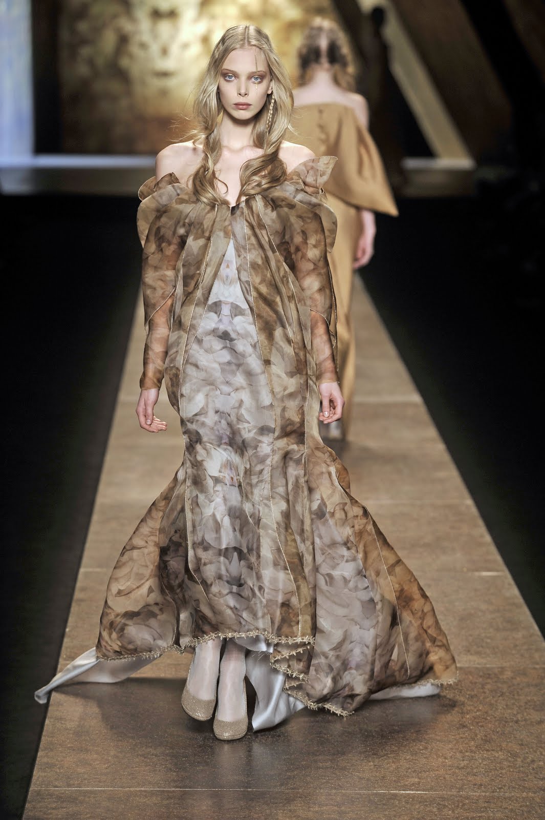 Fashion Runway Tanya Dziahileva, Nina Ricci Fall 2008 | Cool Chic Style ...