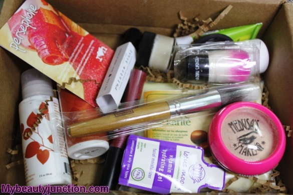 Vegan Cuts Beauty Essentials box review, unboxing