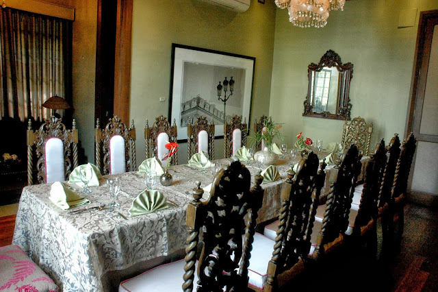 DUDE FOR FOOD: The Casa Roces Experience