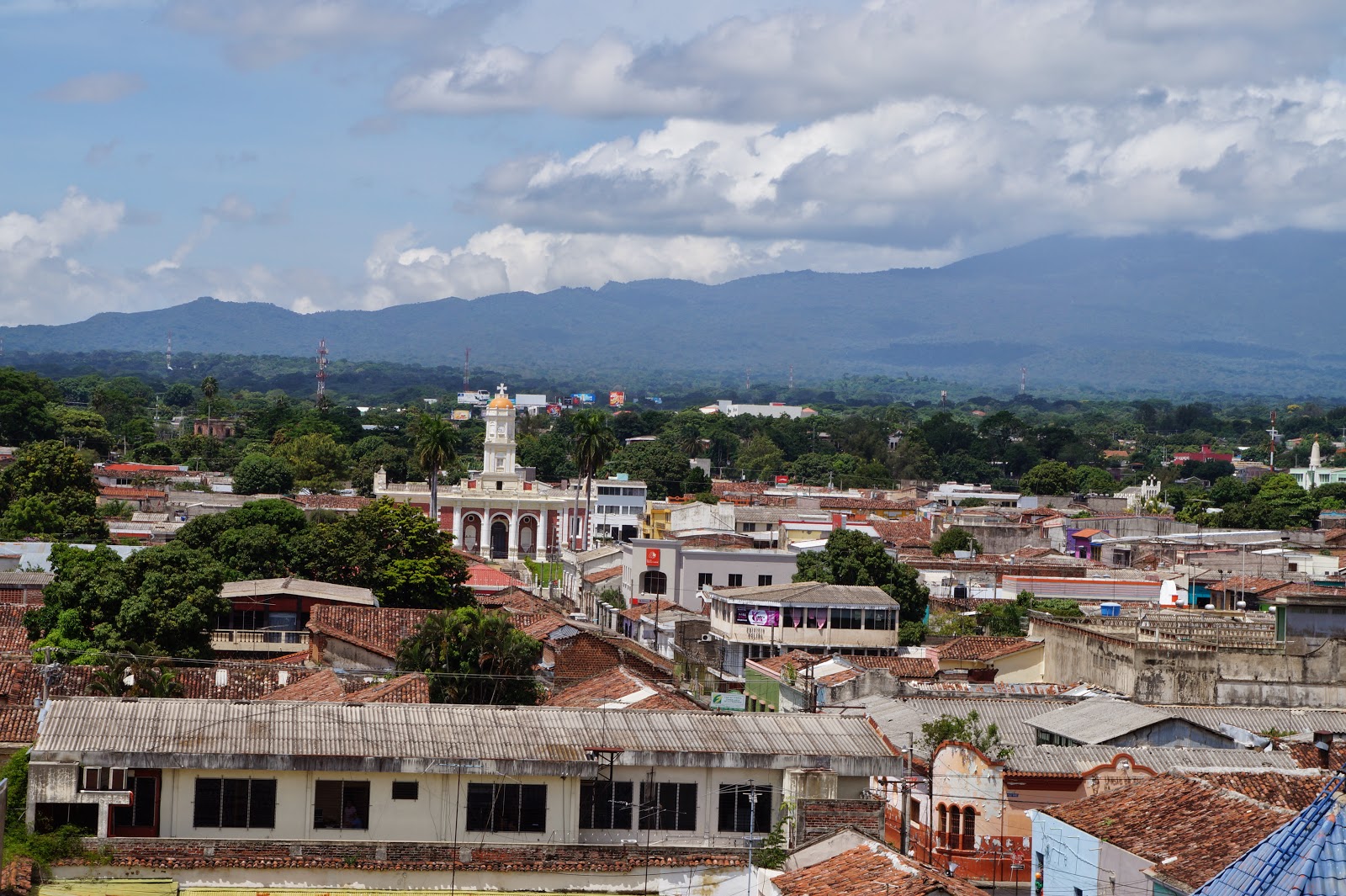 Iglesia El Carmen Santa Ana, SV Snapshots of the past